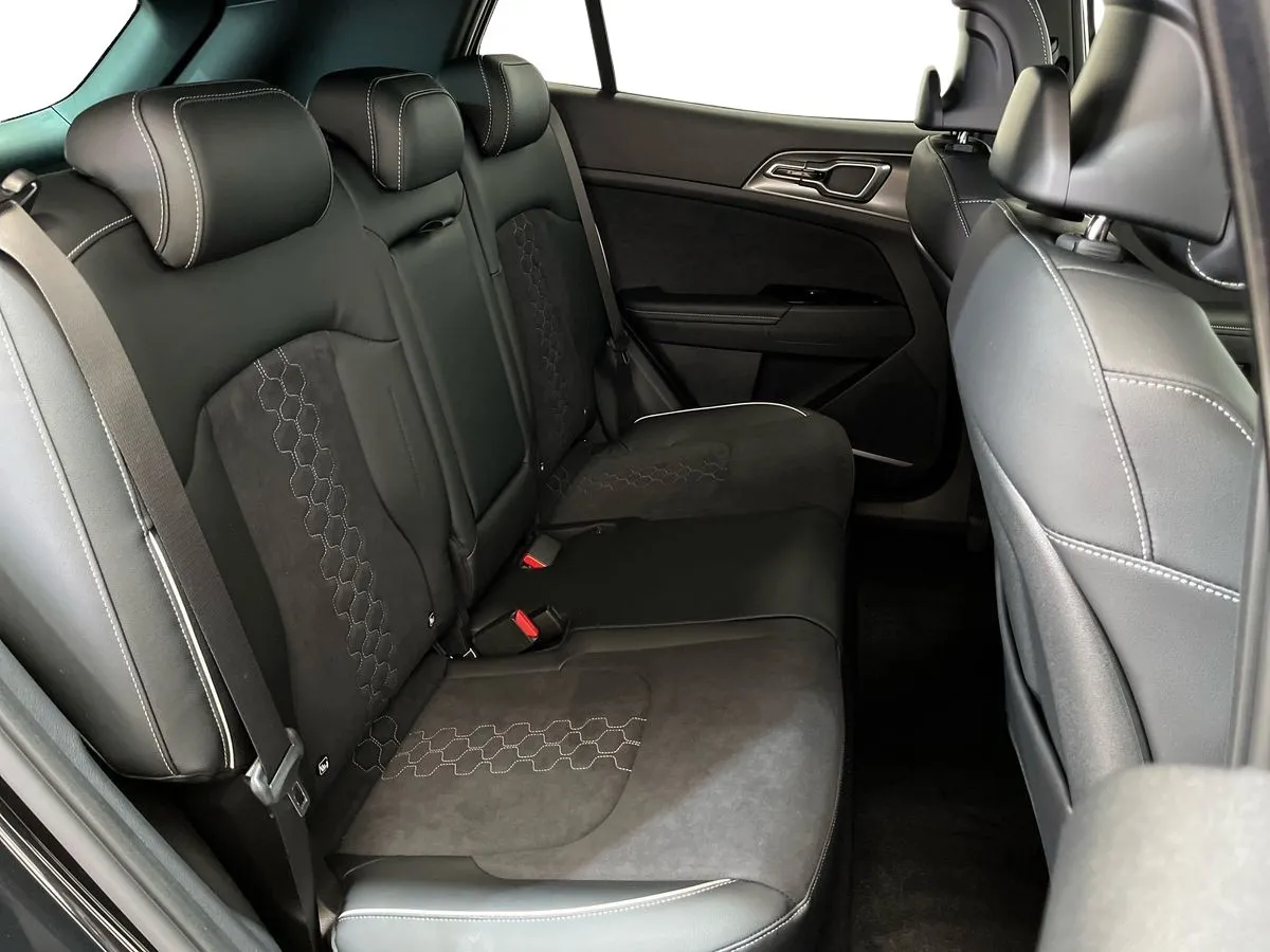 Kia Sportage PHEV Offer - Gallery Image 10