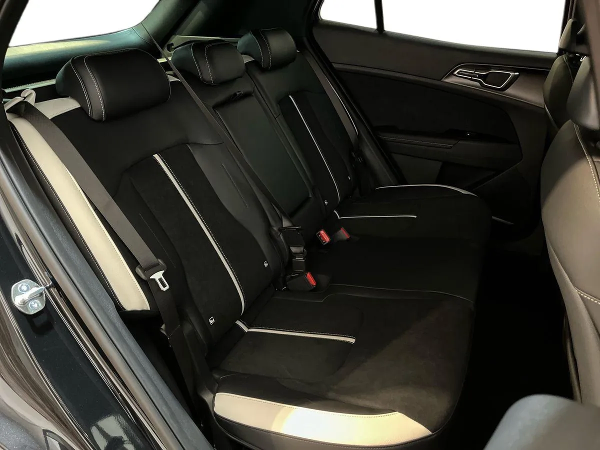 Kia Sportage HEV Offer - Gallery Image 9