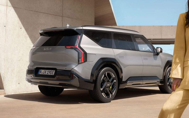 Kia EV9 GT - Image 6